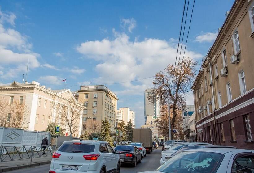 Eco Son Hotel & Hostel