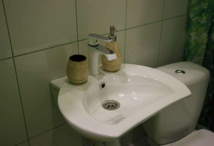 Eco Son Hotel & Hostel