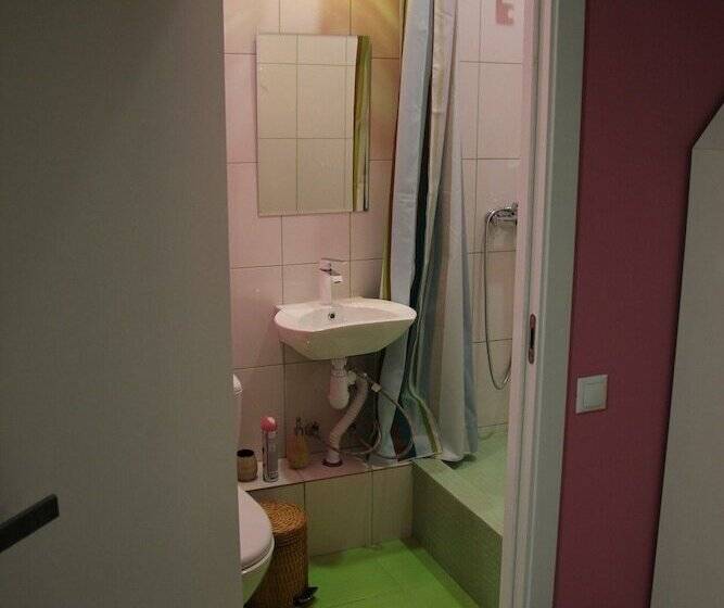 Eco Son Hotel & Hostel