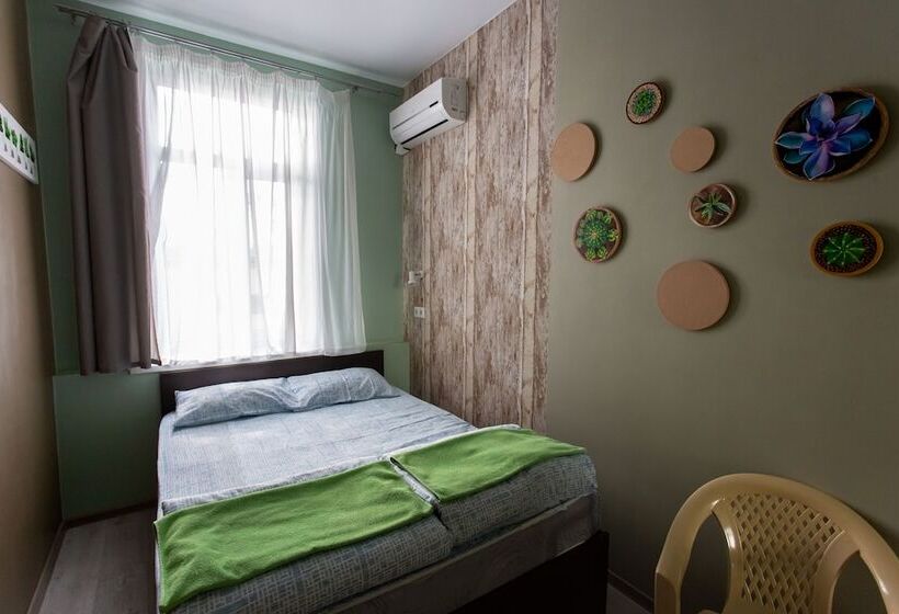 Eco Son Hotel & Hostel