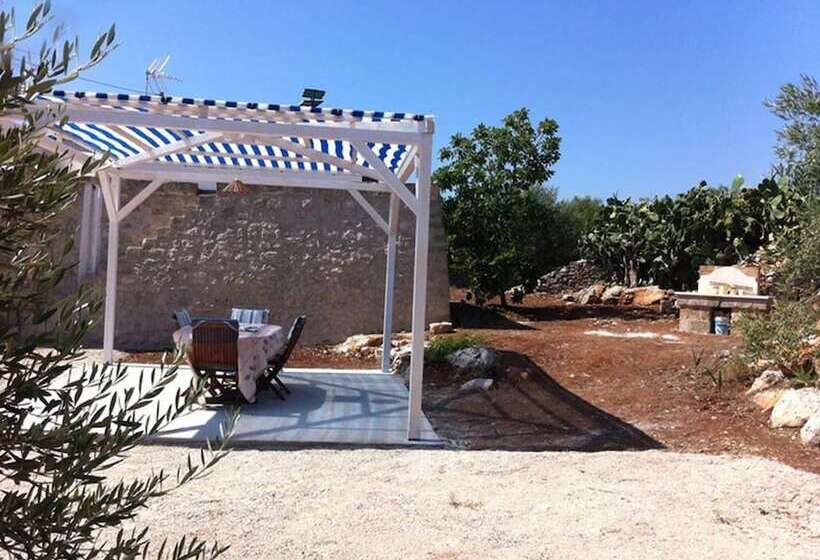 Elegant Detached Trullo With Garden And Terrace Overlooking The Sea!