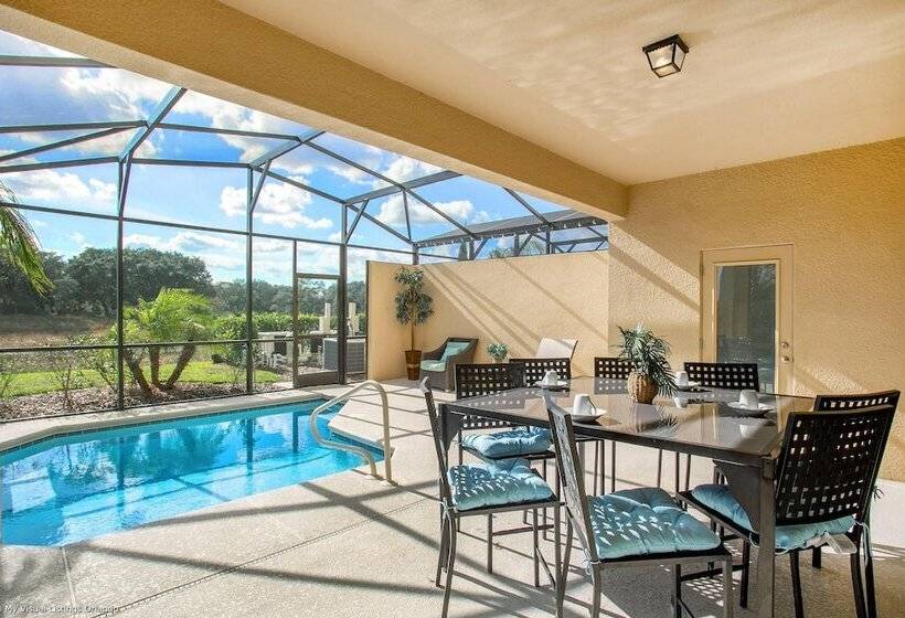 Enjoy The Private View! Roomy Town Home With Pool, 20 Mins From Disney #5st739