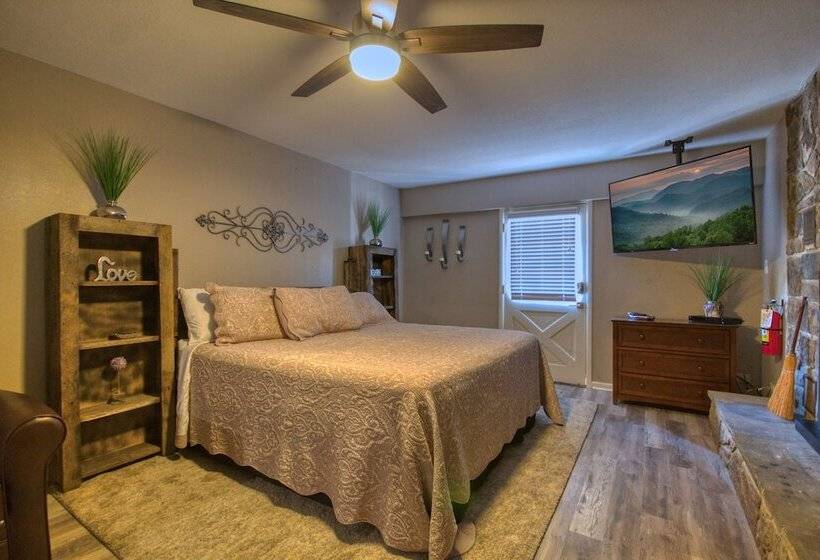 Gatlinburg Barbara S Song #4125