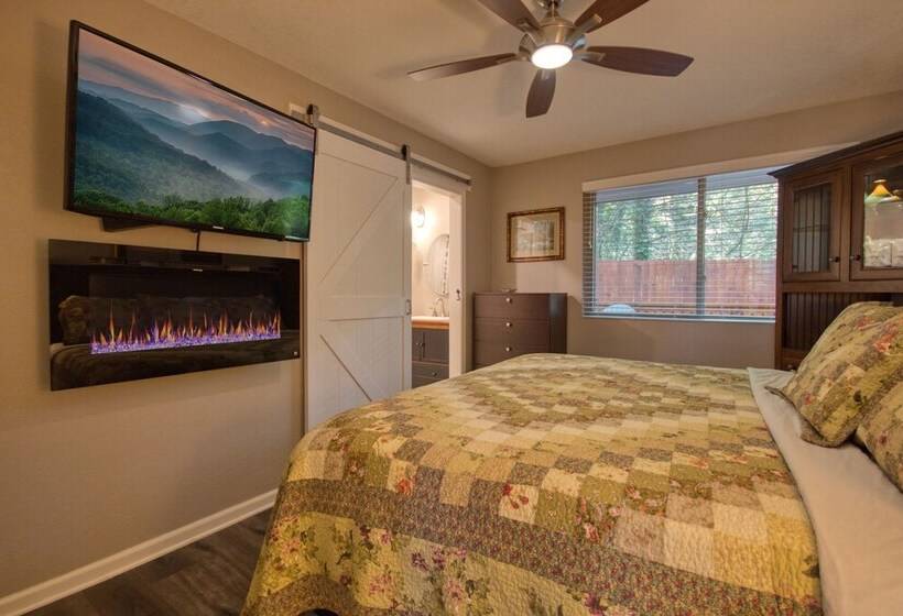 Gatlinburg Barbara S Song #4125