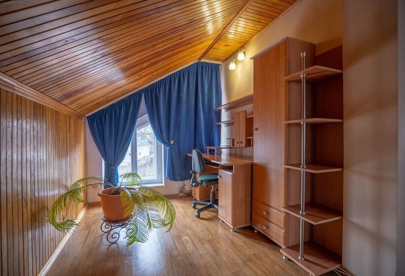 Guest House Rango   Hostel