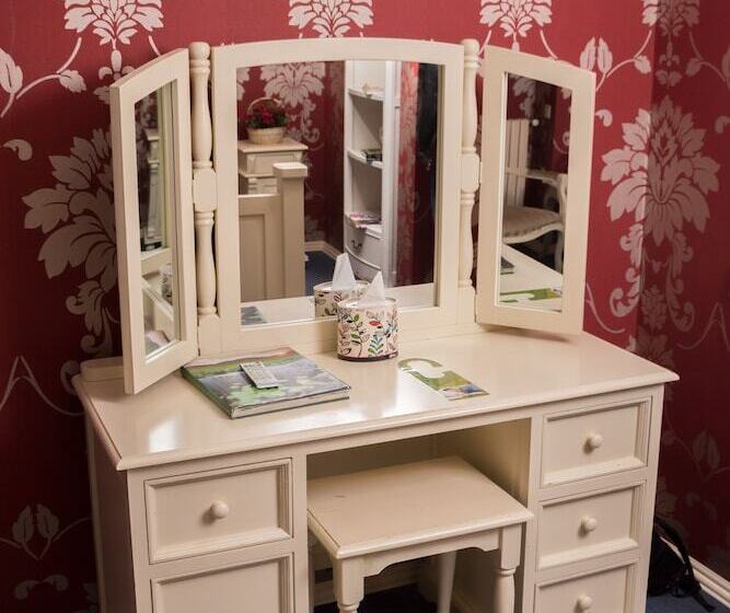 Hamilton's Bed & Breakfast