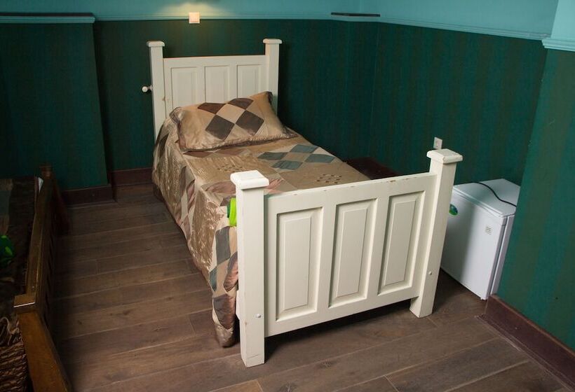 Hamilton's Bed & Breakfast