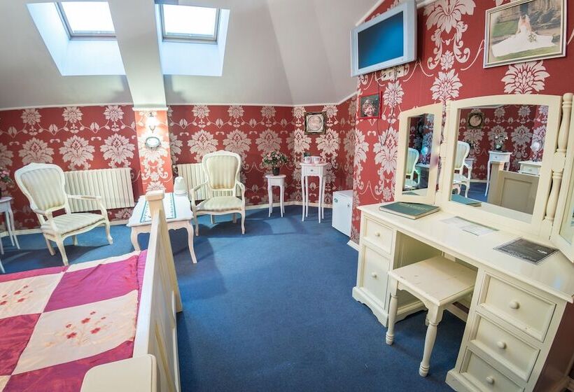 Hamilton's Bed & Breakfast