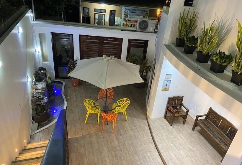 Hostal Carpao Lodging