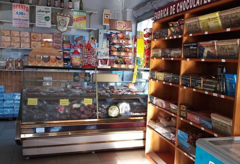 Hostal Restaurante Delfin