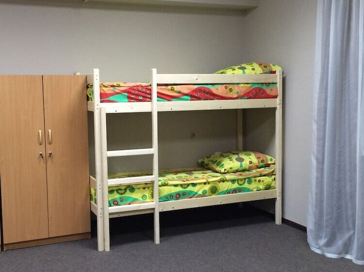 Hostel Happy House On Kholmogorova