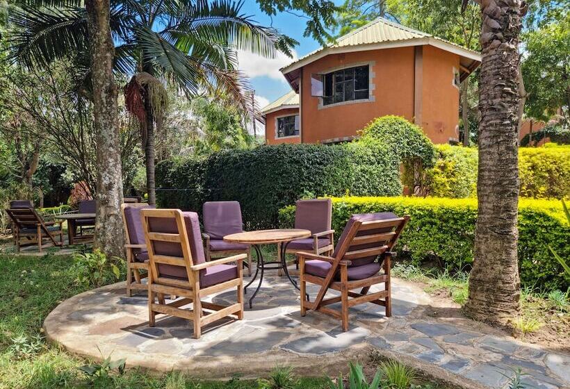 هتل Africa Safari Arusha