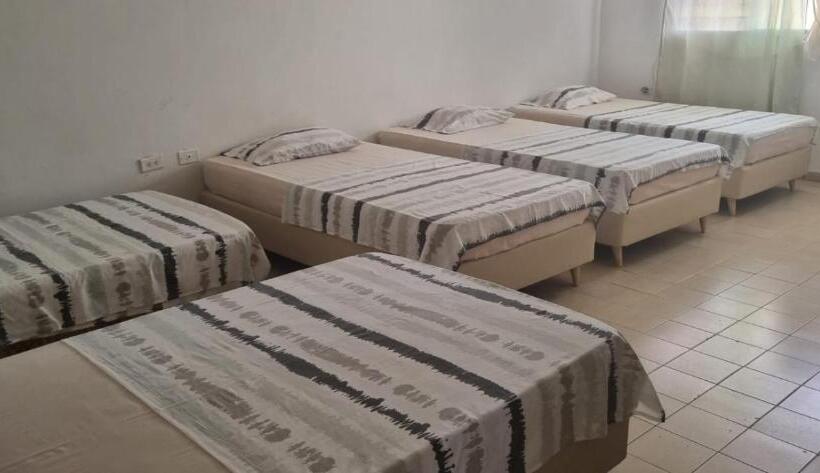 בית מלון כפרי Almirante Padilla