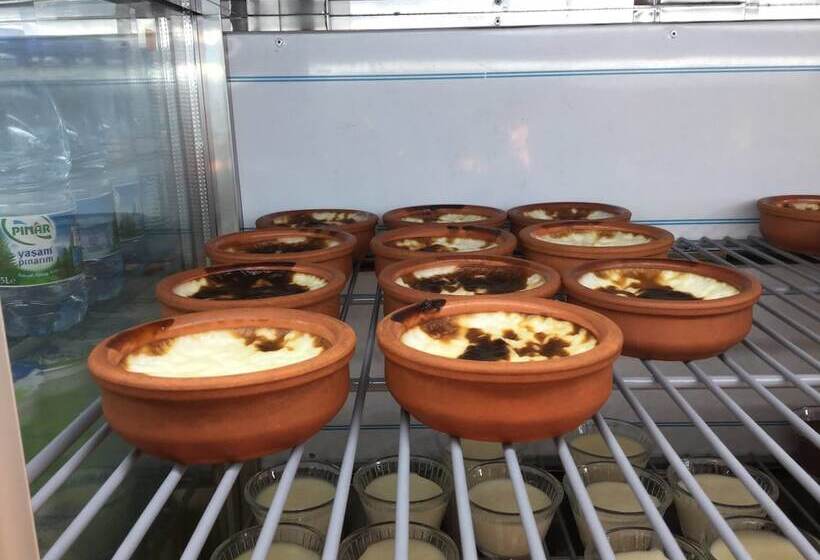 Отель Altin Camp & Park