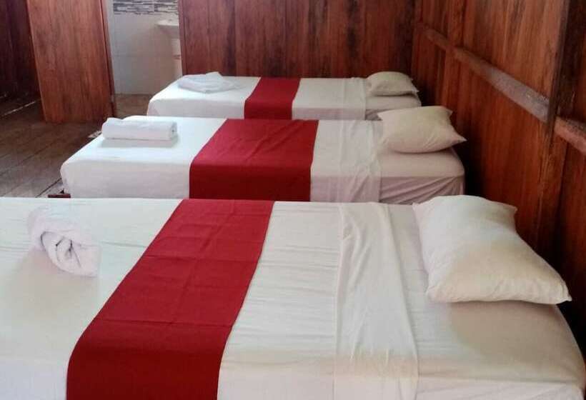 هتل Amazon Journeys Lodge & Expedition