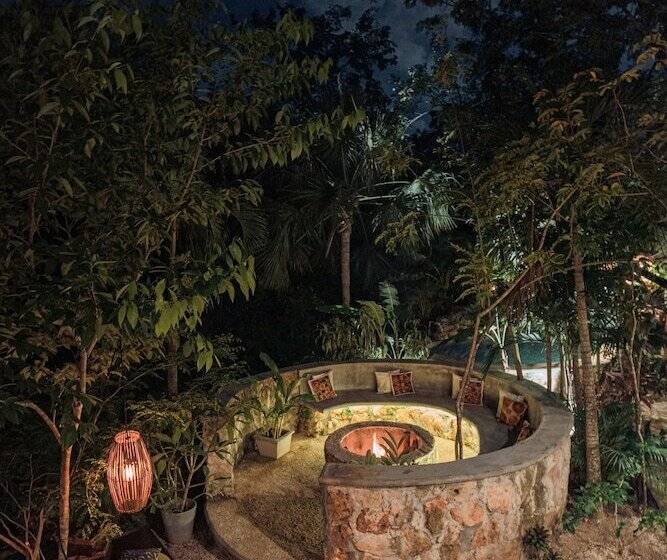 בית מלון כפרי Anand Ecoaldea