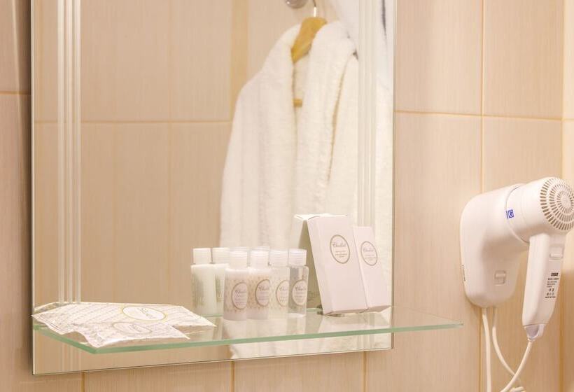 هتل Aura Aquarelle