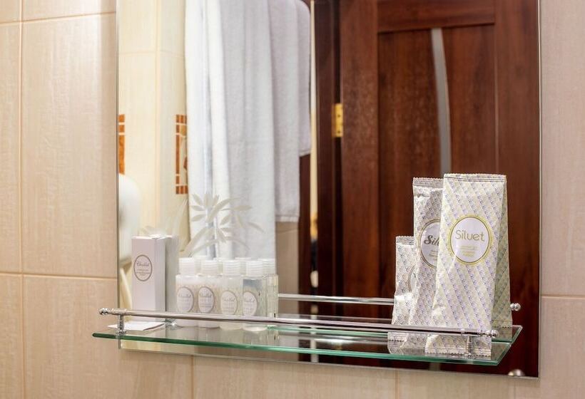 هتل Aura Aquarelle