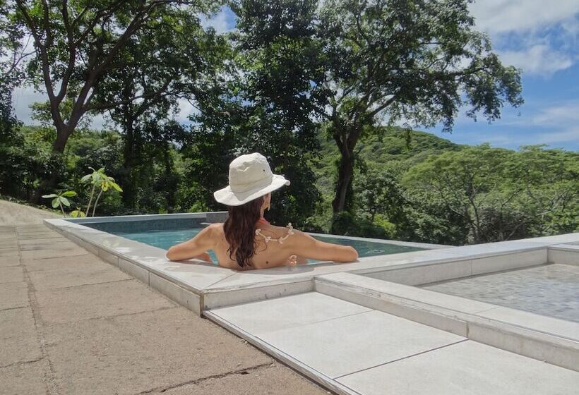 ホテル Baliyana Lodge