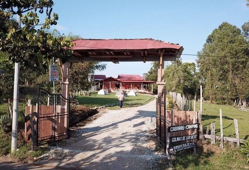 ホテル Cabanas Y Camping Colinas De San Diego