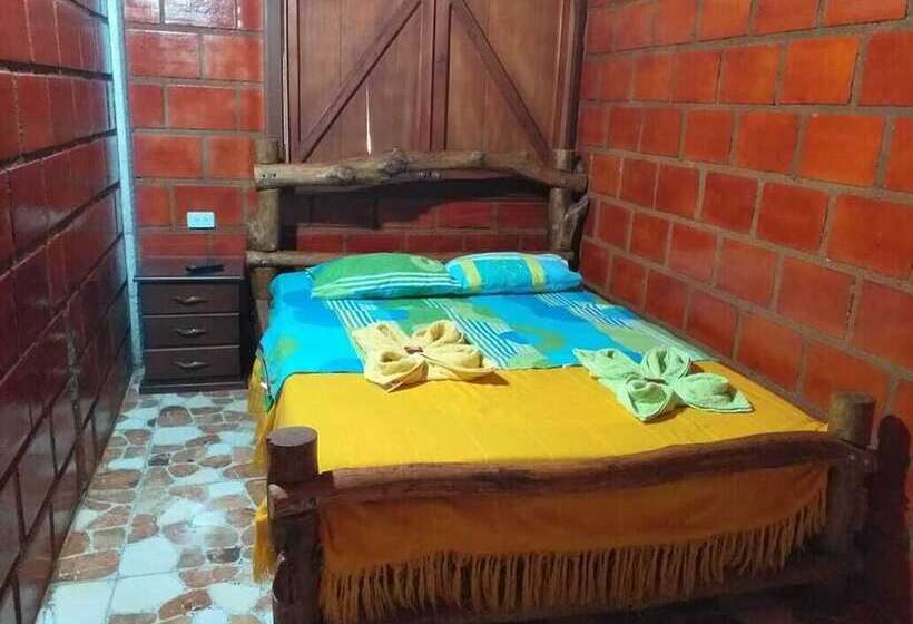 ホテル Cabanas Y Camping Colinas De San Diego