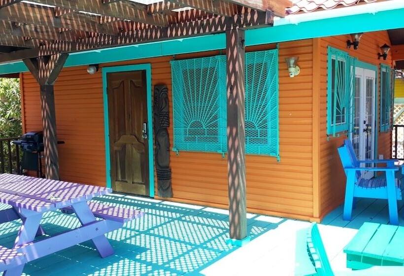 호텔 Coco's Beachfront Cabanas