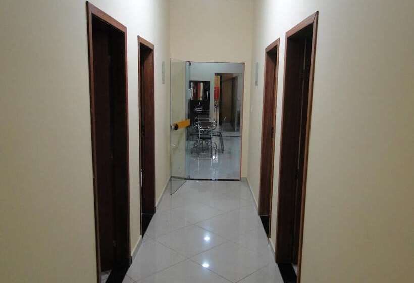 בית מלון כפרי Colinas