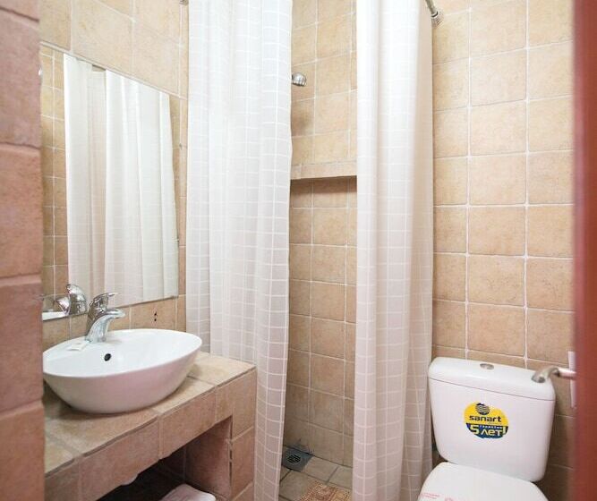 هتل Crystal Palace