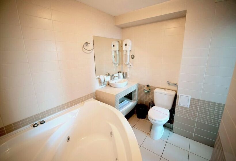 هتل Crystal Palace