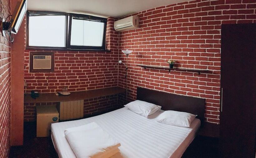 هتل Crystal Palace