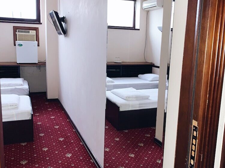 هتل Crystal Palace