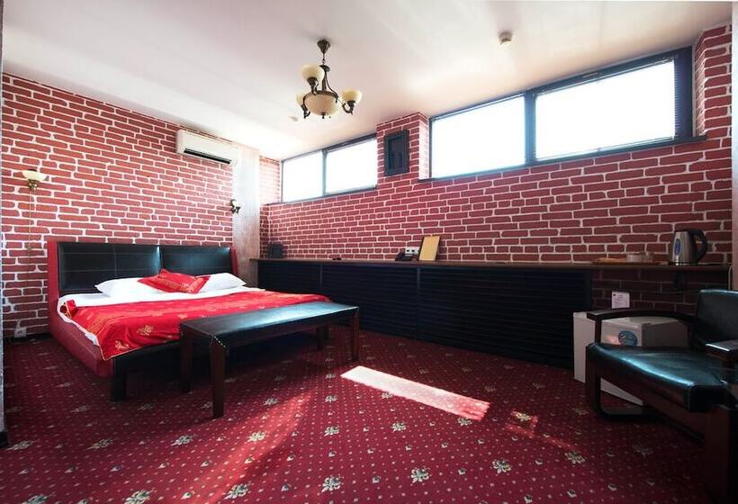 هتل Crystal Palace