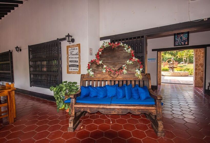 فندق Familia Casa Blanca