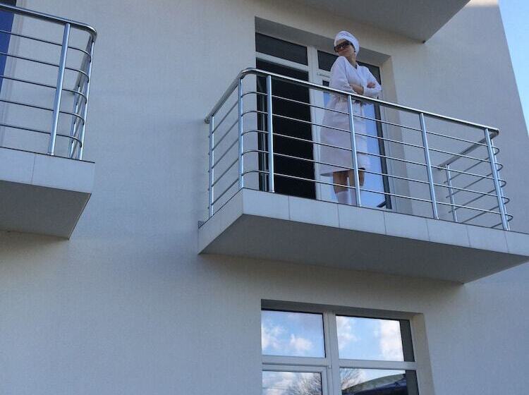 בית מלון כפרי Family Stories