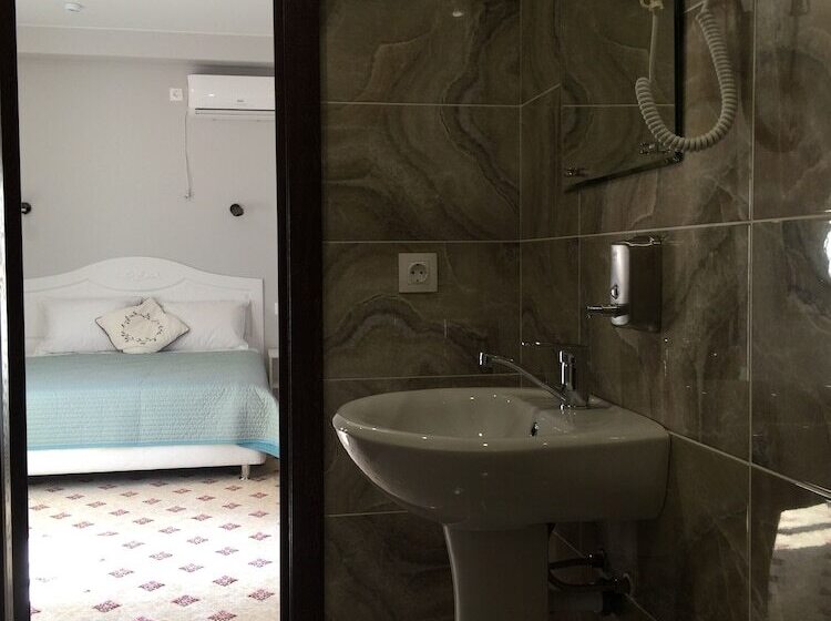 בית מלון כפרי Family Stories