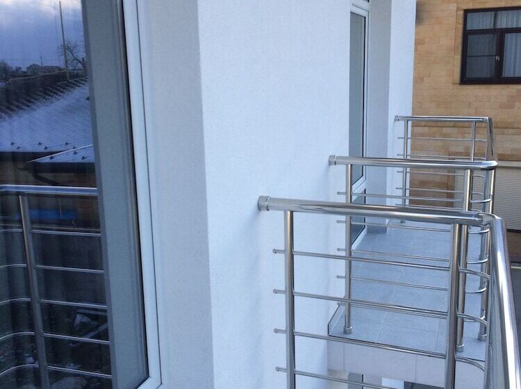 בית מלון כפרי Family Stories