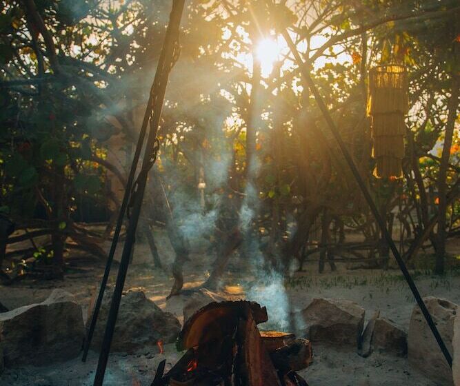 ホテル Glamp Ikal Tulum