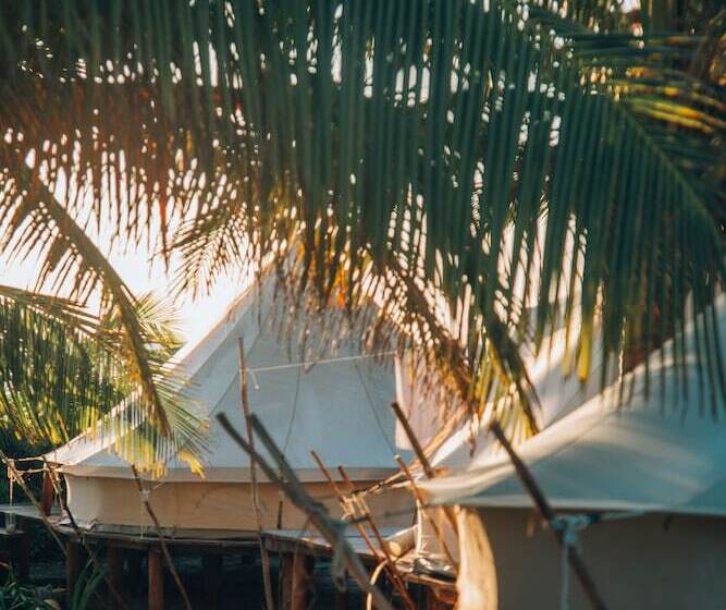 ホテル Glamp Ikal Tulum