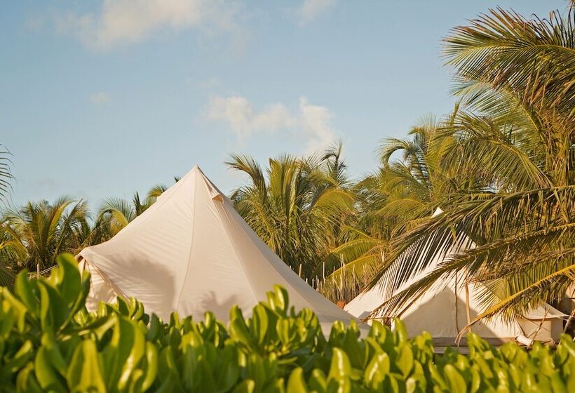 ホテル Glamp Ikal Tulum