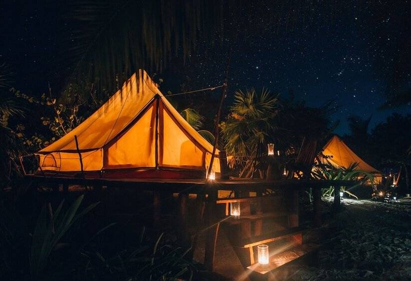 ホテル Glamp Ikal Tulum
