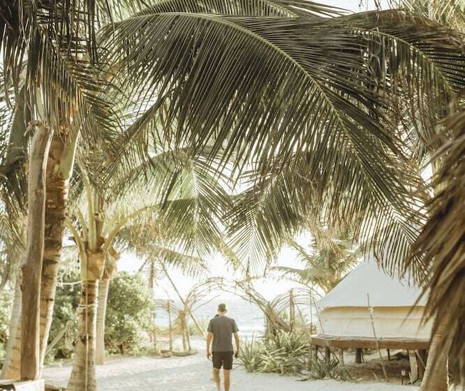 ホテル Glamp Ikal Tulum