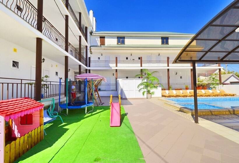 酒店 Guest House Spiros