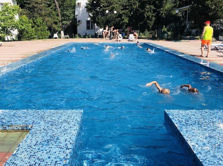 בית מלון כפרי Holiday Village Dubravushka