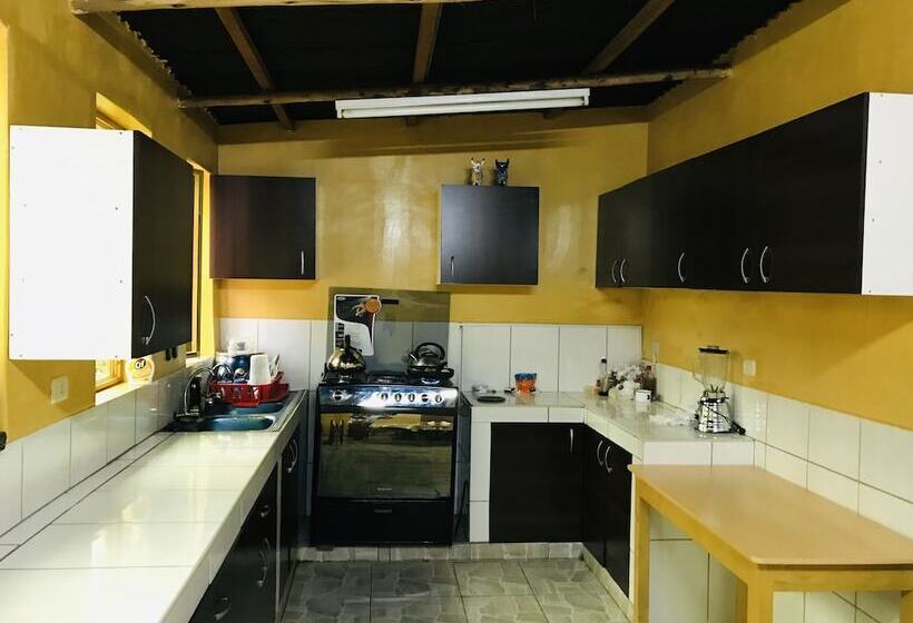 هتل Hospedaje Roly