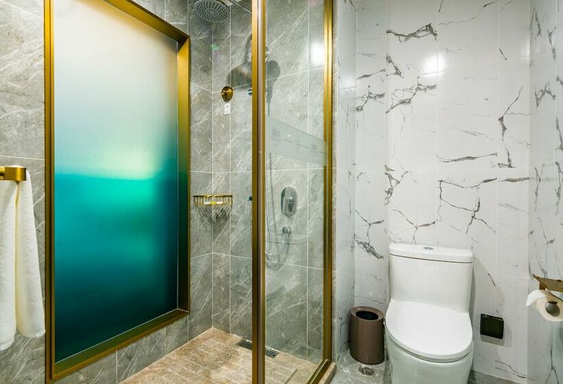 هتل Ibis Styles Xi'an Bell And Drum Tower Square Muslim Quarter