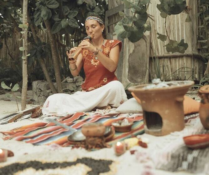 ホテル Glamp Ikal Tulum