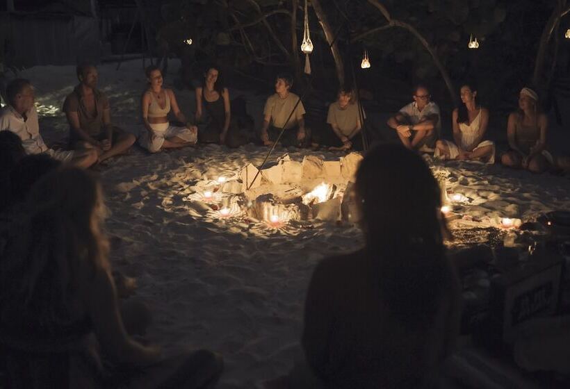 ホテル Glamp Ikal Tulum