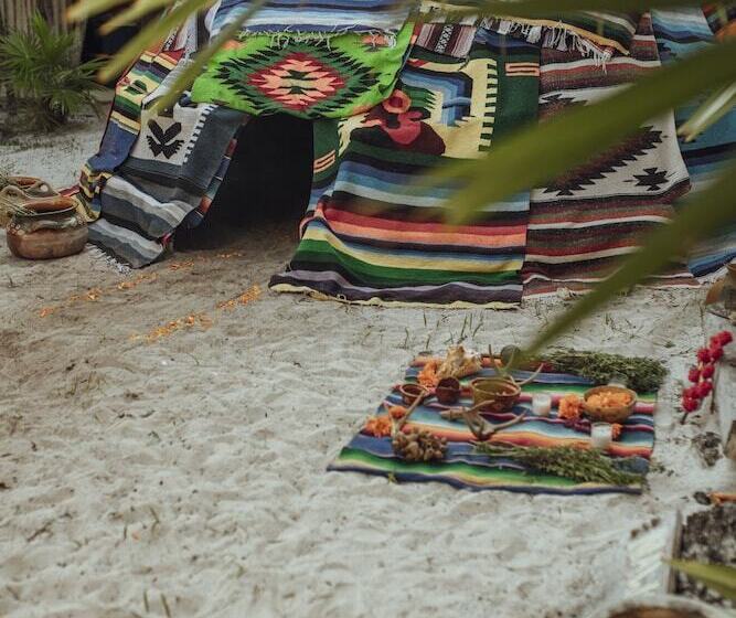 ホテル Glamp Ikal Tulum