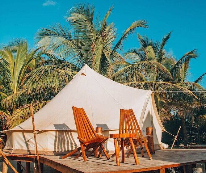 ホテル Glamp Ikal Tulum