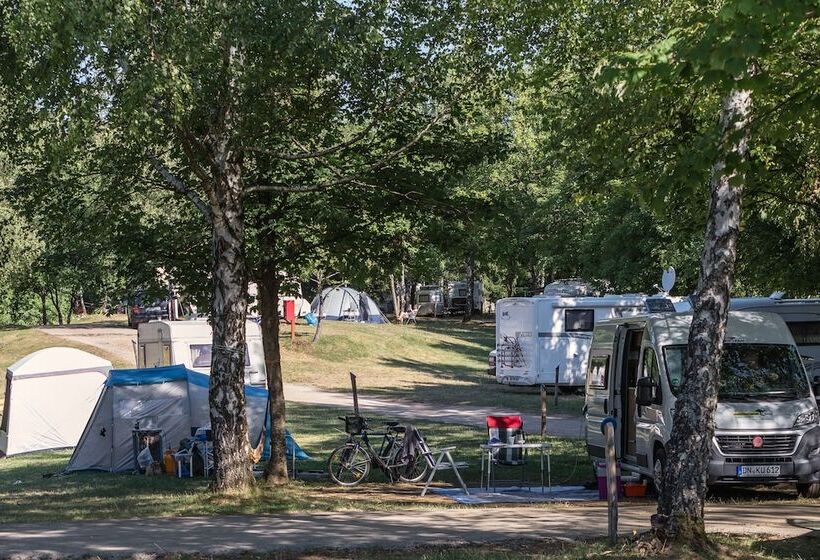 בית מלון כפרי Kamp Korana